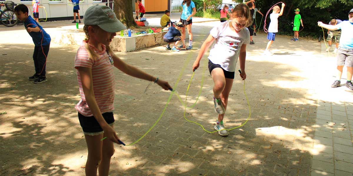 Blog 1200 600 0000 Ebene