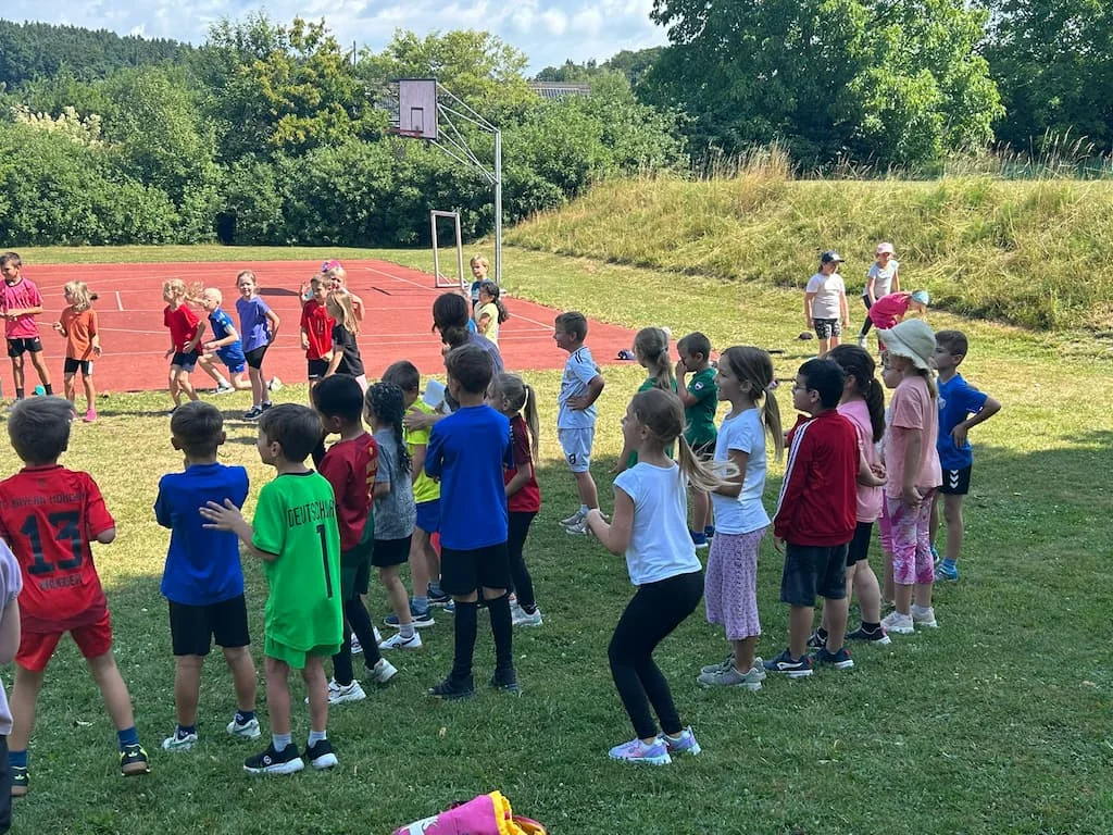 Anfeuern beim Staffellauf
