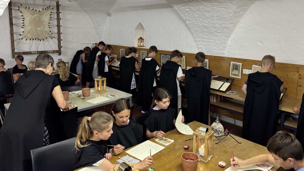 Eine Zeitreise in die mittelalterliche Schreibstube