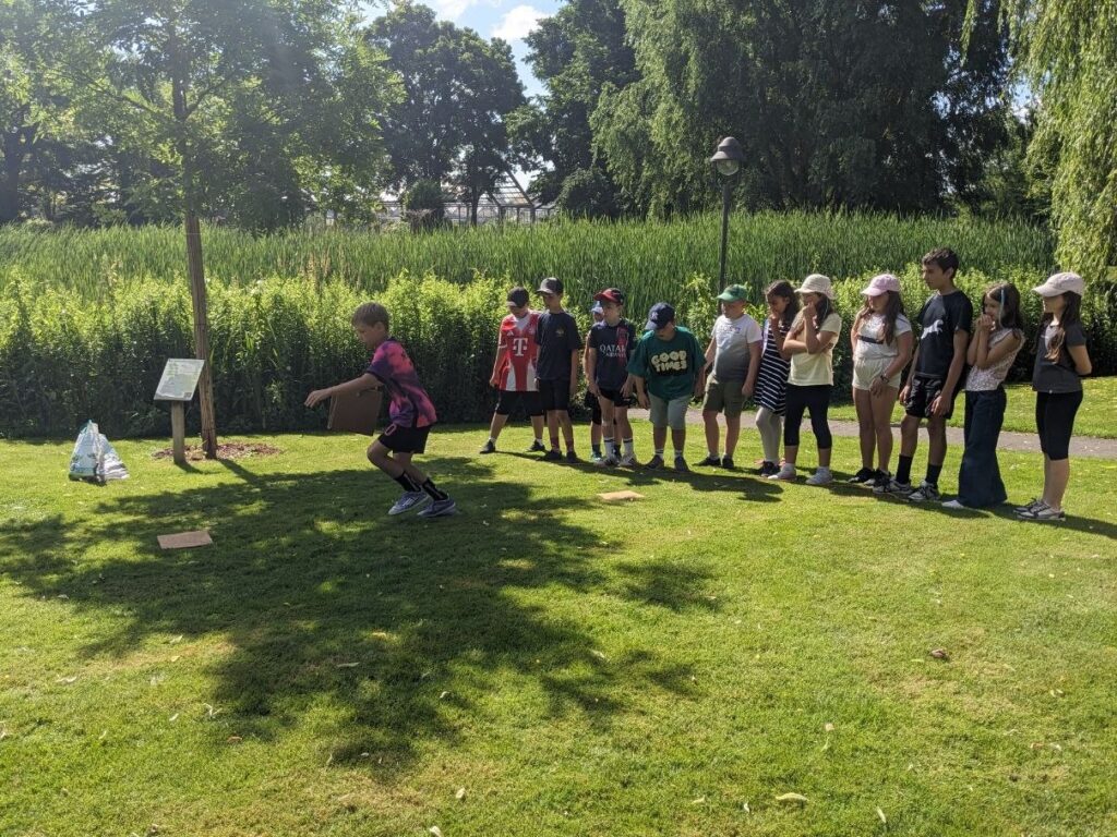 Photo 5386443547231328103 y